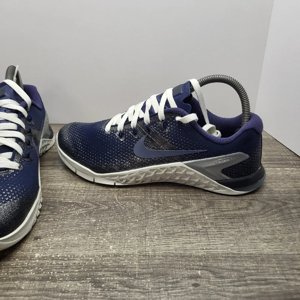 Nike Metcon 4 Womens Size 9 Blue Outdoor Running Walking Shoes Sneakers